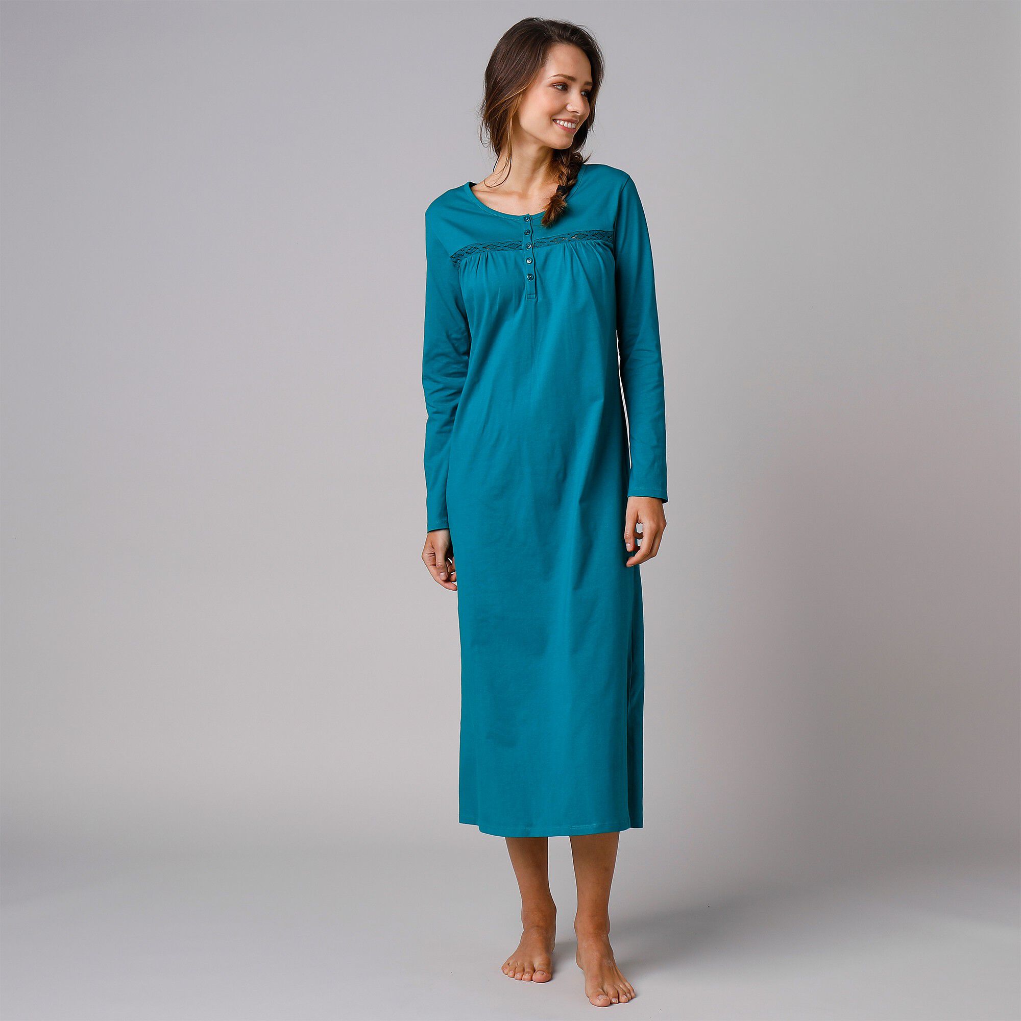 Chemise de nuit longue manches longues unie