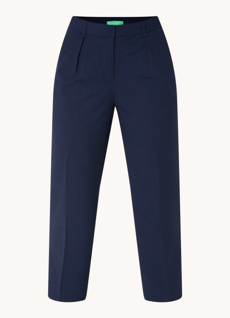 Pantaloni scurți Benetton cu talie înaltă, croială mulată și buzunare laterale.