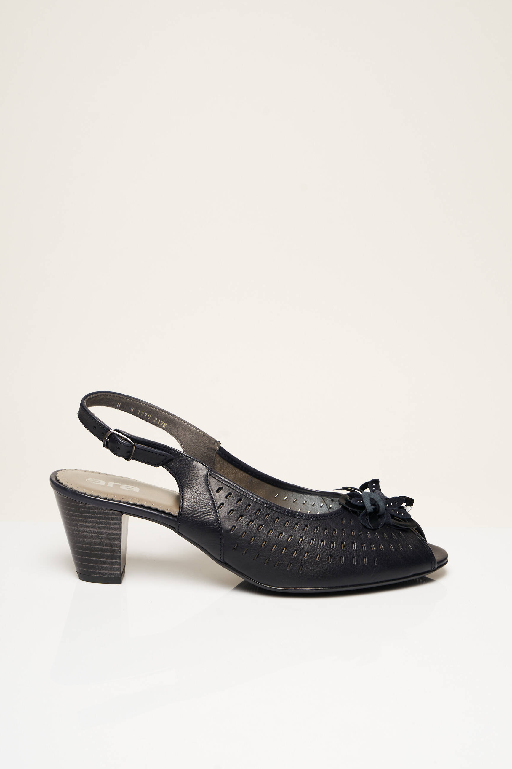 Ara Sandales Nu Pieds Femme couleur noir