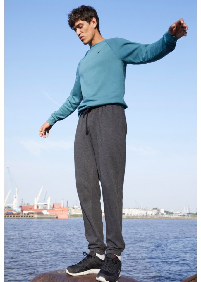 Sweatshirt mit recyceltem Polyester und Raglanärmeln