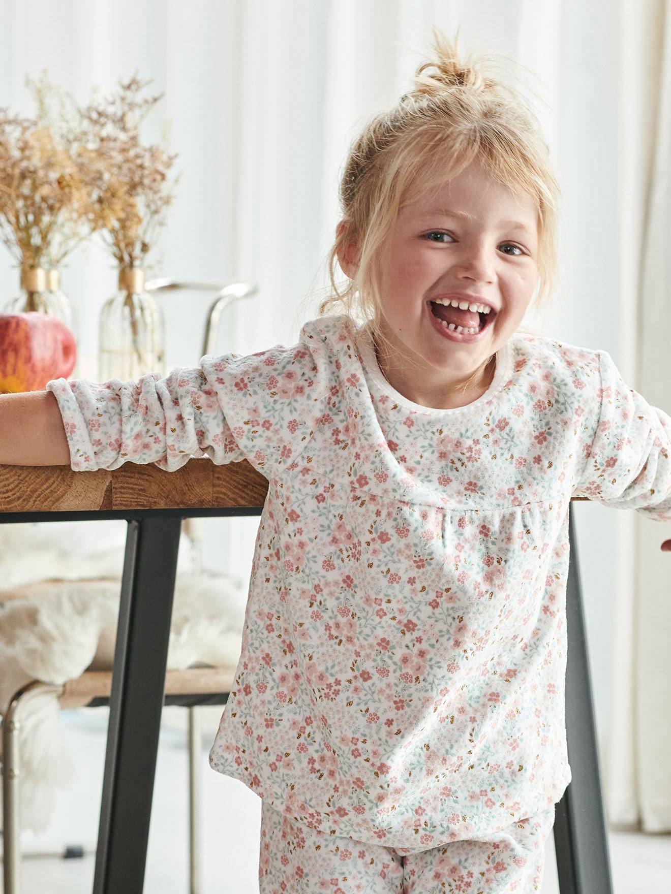 Lot de 2 pyjamas fille fleuris en velours beige