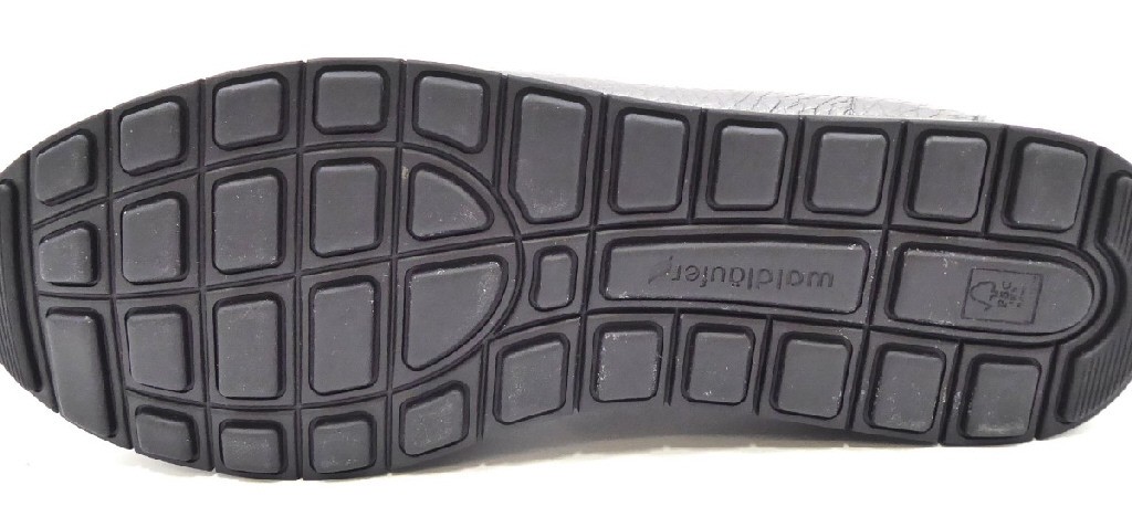 WALDLÄUFER Klassische Slipper grau