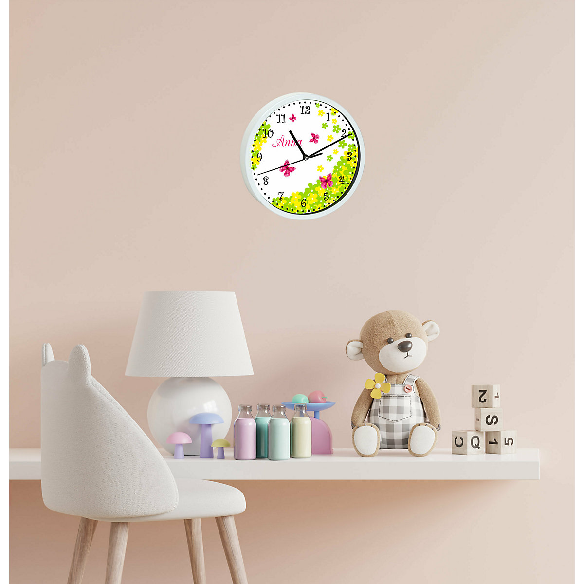 Kinder Wanduhr personalisiert mit Name Schmetterling Blume