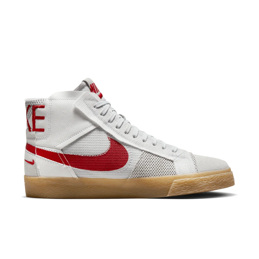 Nike Zoom Blazer Mid Premium FD5113-100 / weiss