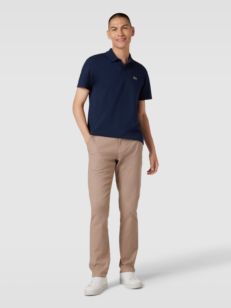 Regular Fit Poloshirt aus Baumwolle mit Label-Detail in marineblau