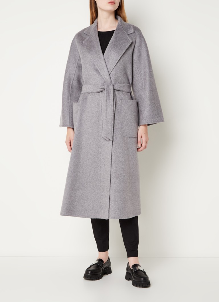 Palton MaxMara Arona din lână virgină cu curea.