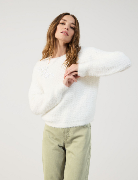 Flauschiger Pullover mit Pailletten-Detail