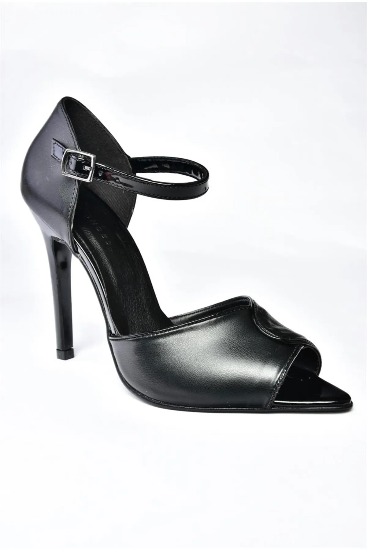 Fox Shoes  P372863009 Schwarze Damenschuhe mit dünnem Absatz