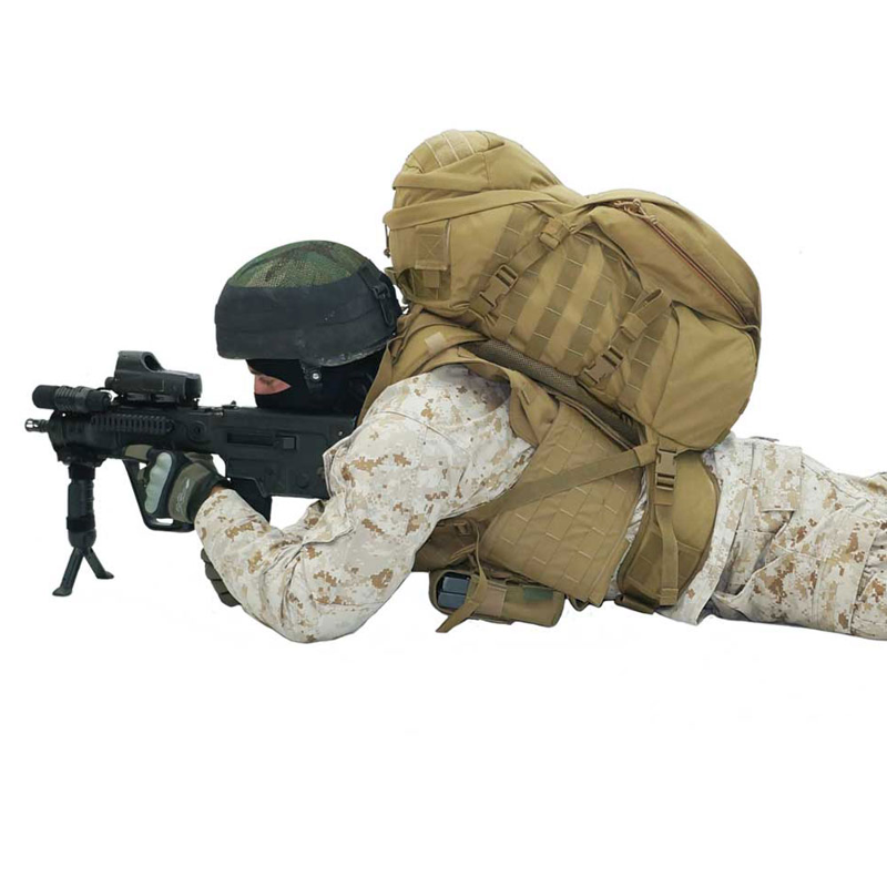 Source Tactical Double D 45 schwarzer Rucksack mit Wasserbeutel
