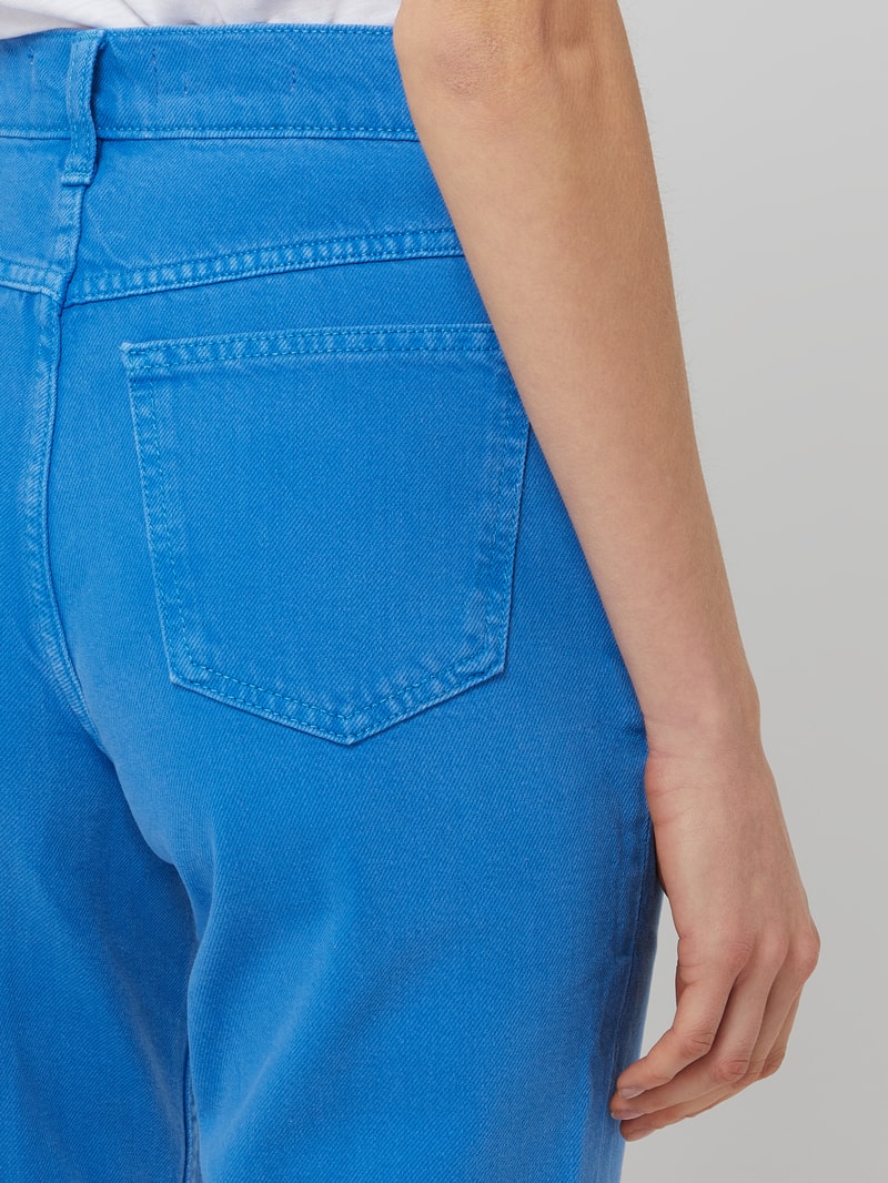 Cropped Mom Fit Jeans aus Baumwolle in ozean blau