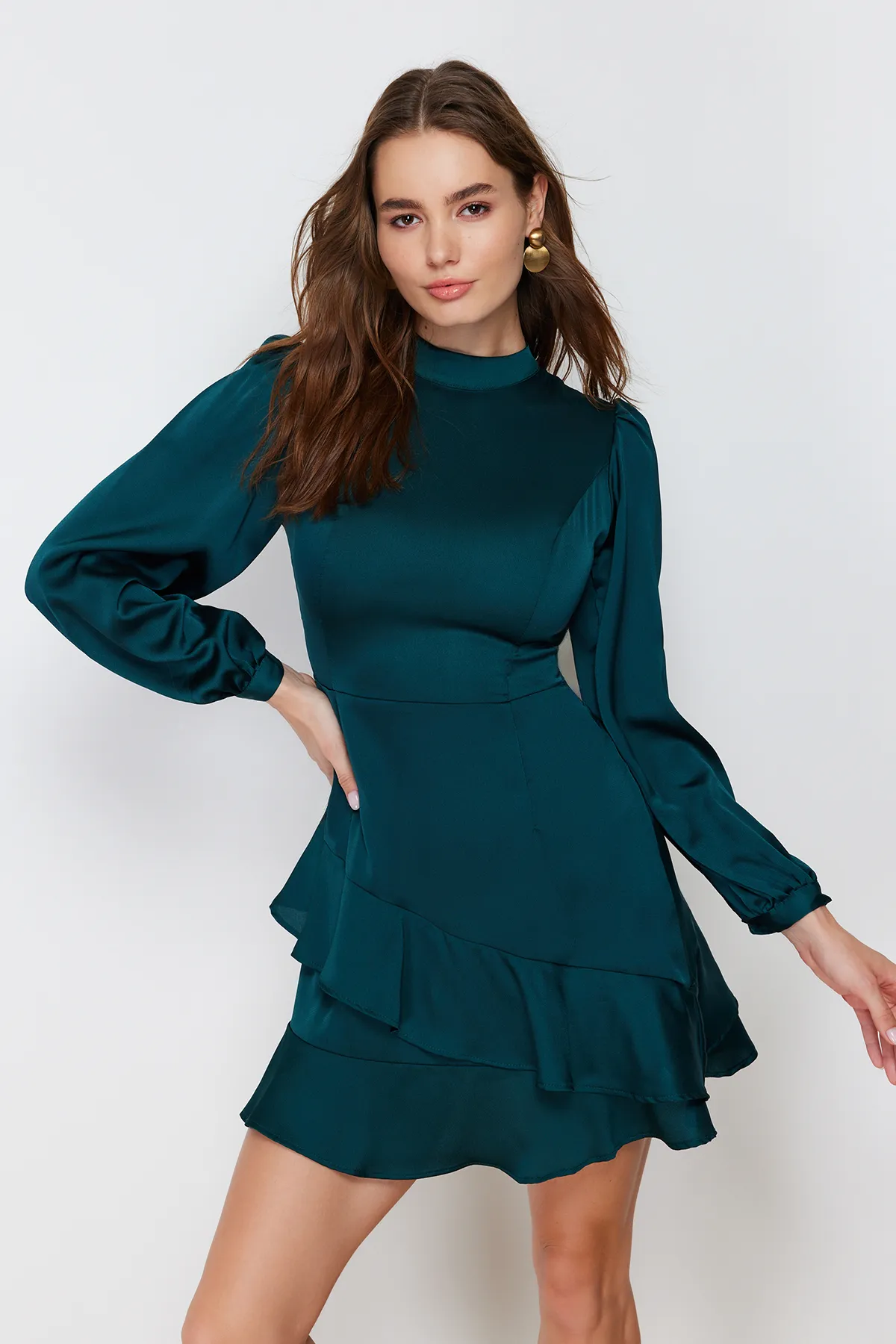 Trendyol Collection  Smaragdgrünes A-Linien-Rock-Volant-Satin-Webkleid TWOAW21EL1891