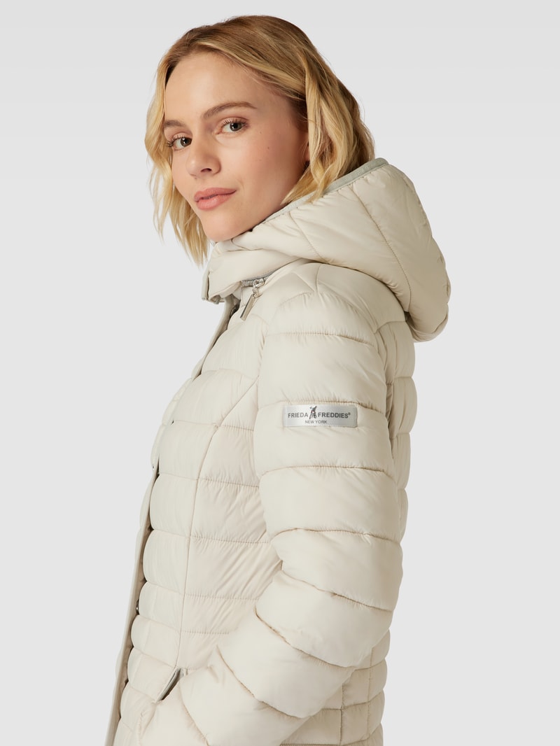 Steppjacke mit Kapuze Modell 'LAURA MAY' in kitt