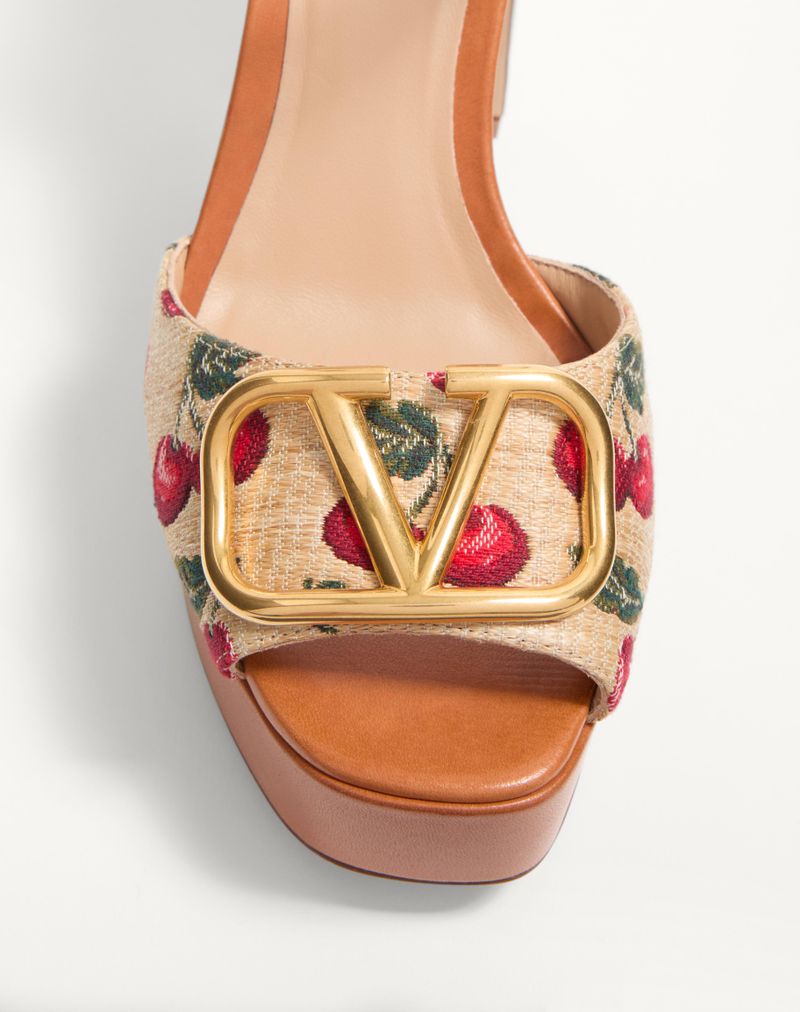 VLogo Signature Platform Sandal i Jacquard Raffia med Kirsebærmønster 115 mm