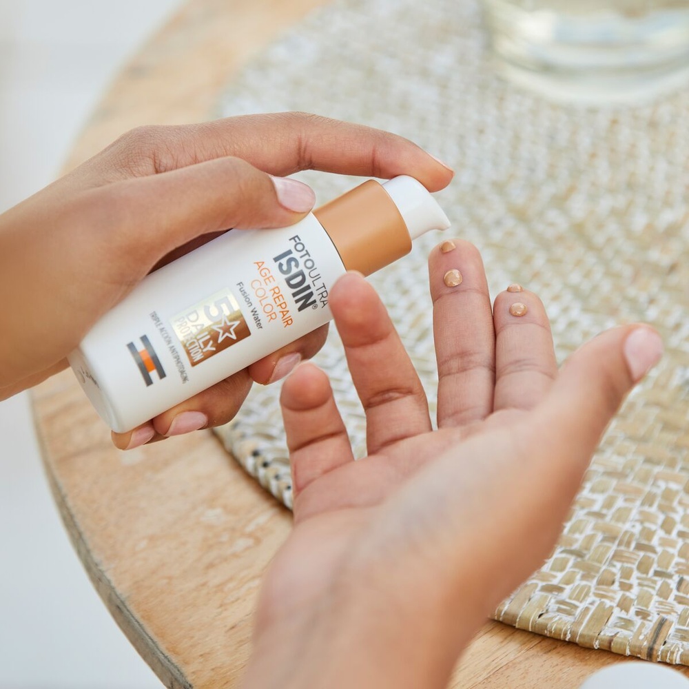 isdin Age Repair Color Crème solaire teintée Anti-âge SPF50