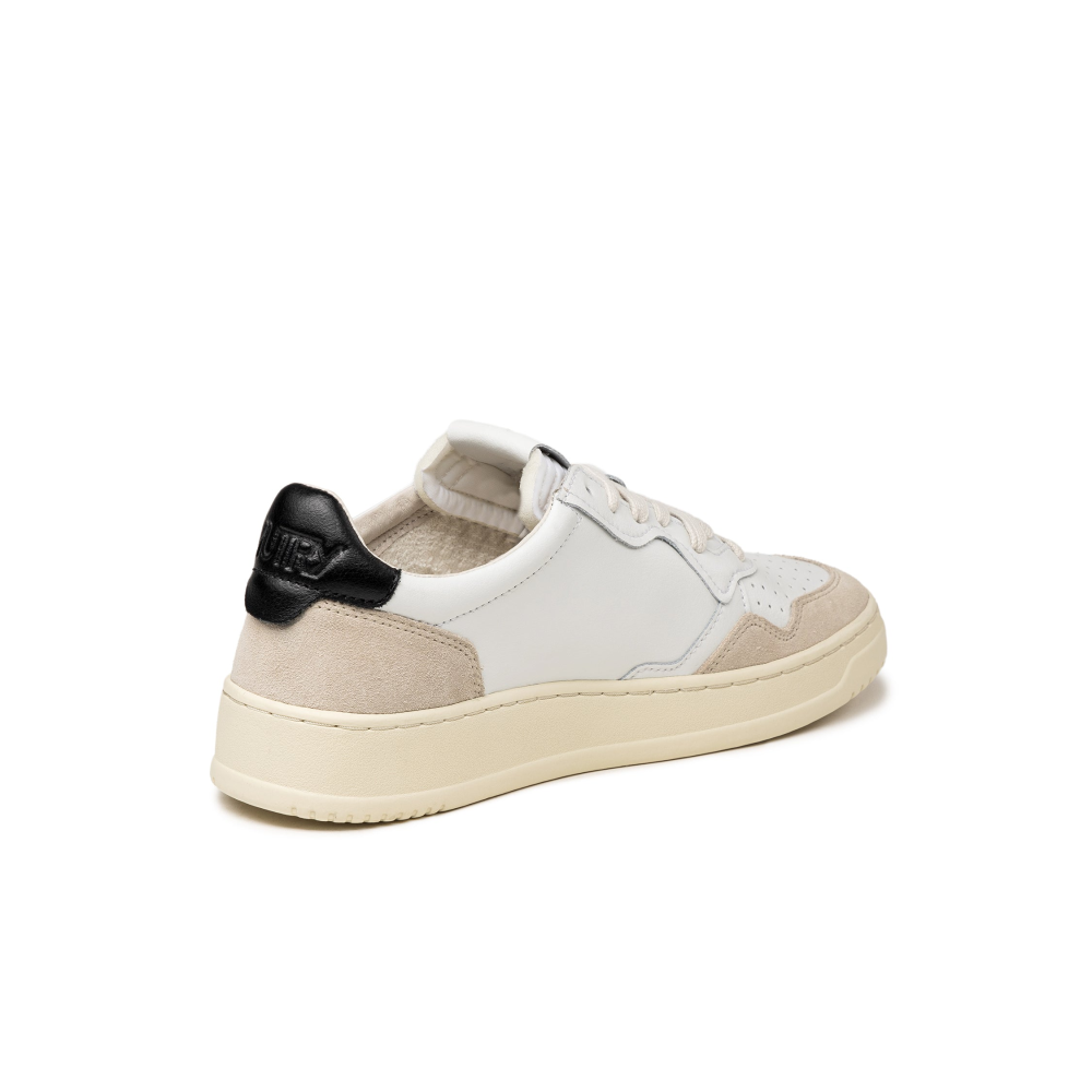 Autry Medalist W WMNS Low AULWLS21 / weiss
