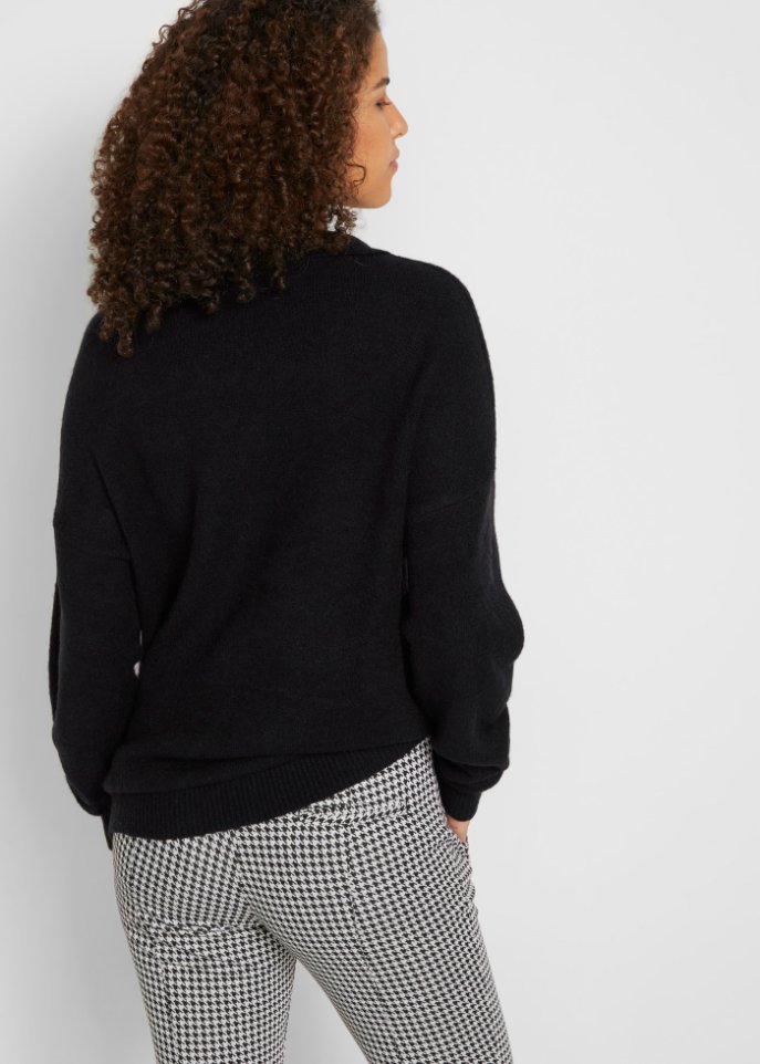 Pullover mit Kragen