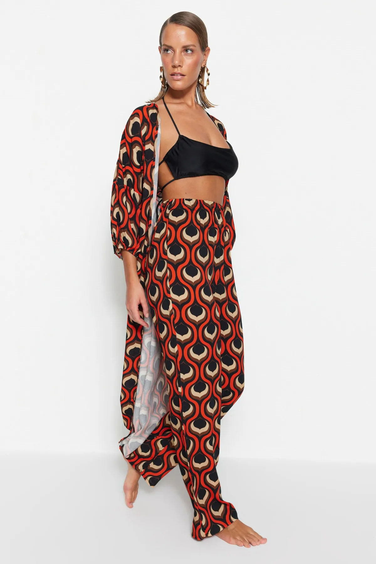 Trendyol Collection  Geometrisch gemusterte Webhose TBESS23PL00010