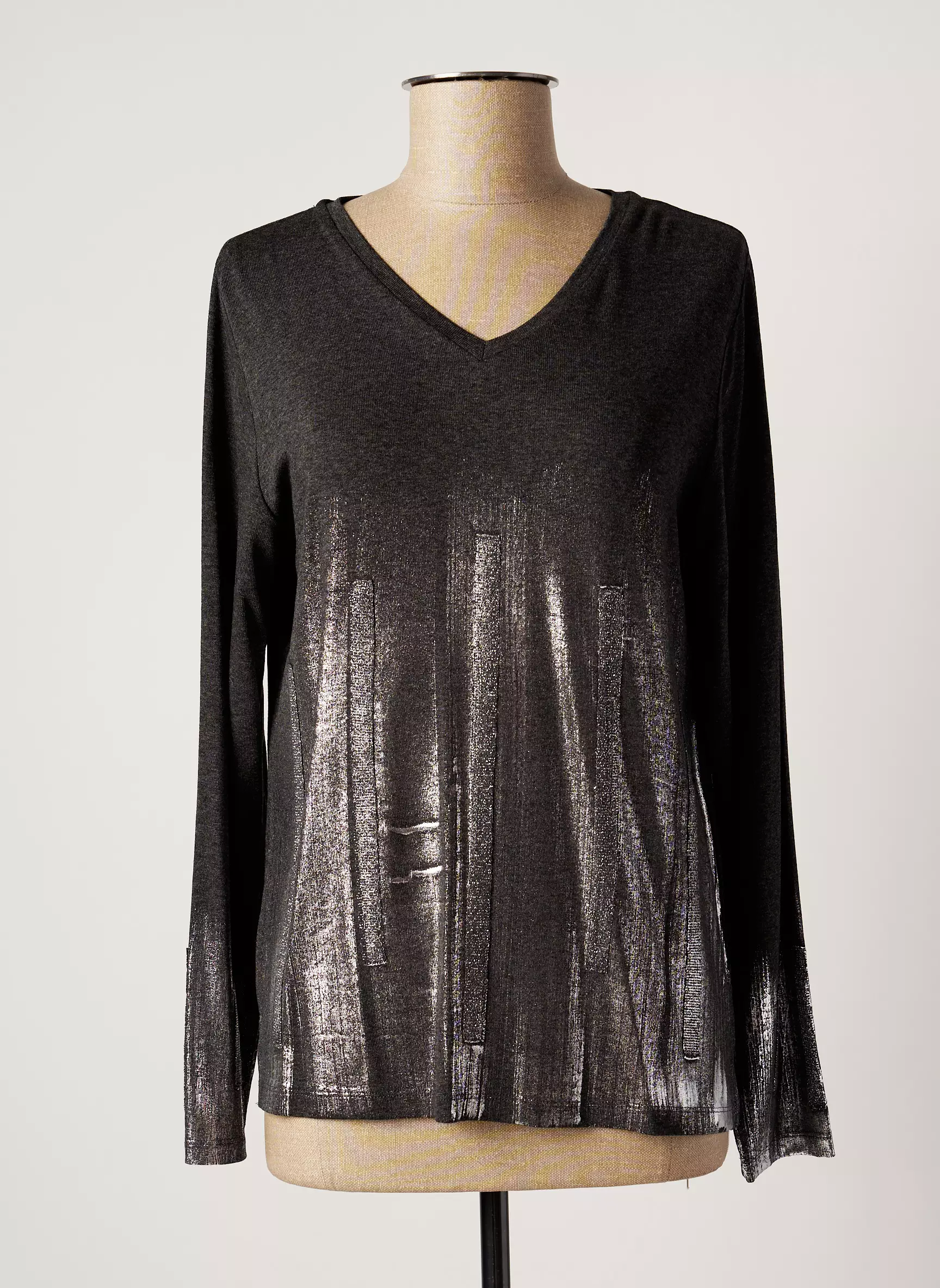 Guy Dubouis Tshirts Femme couleur gris