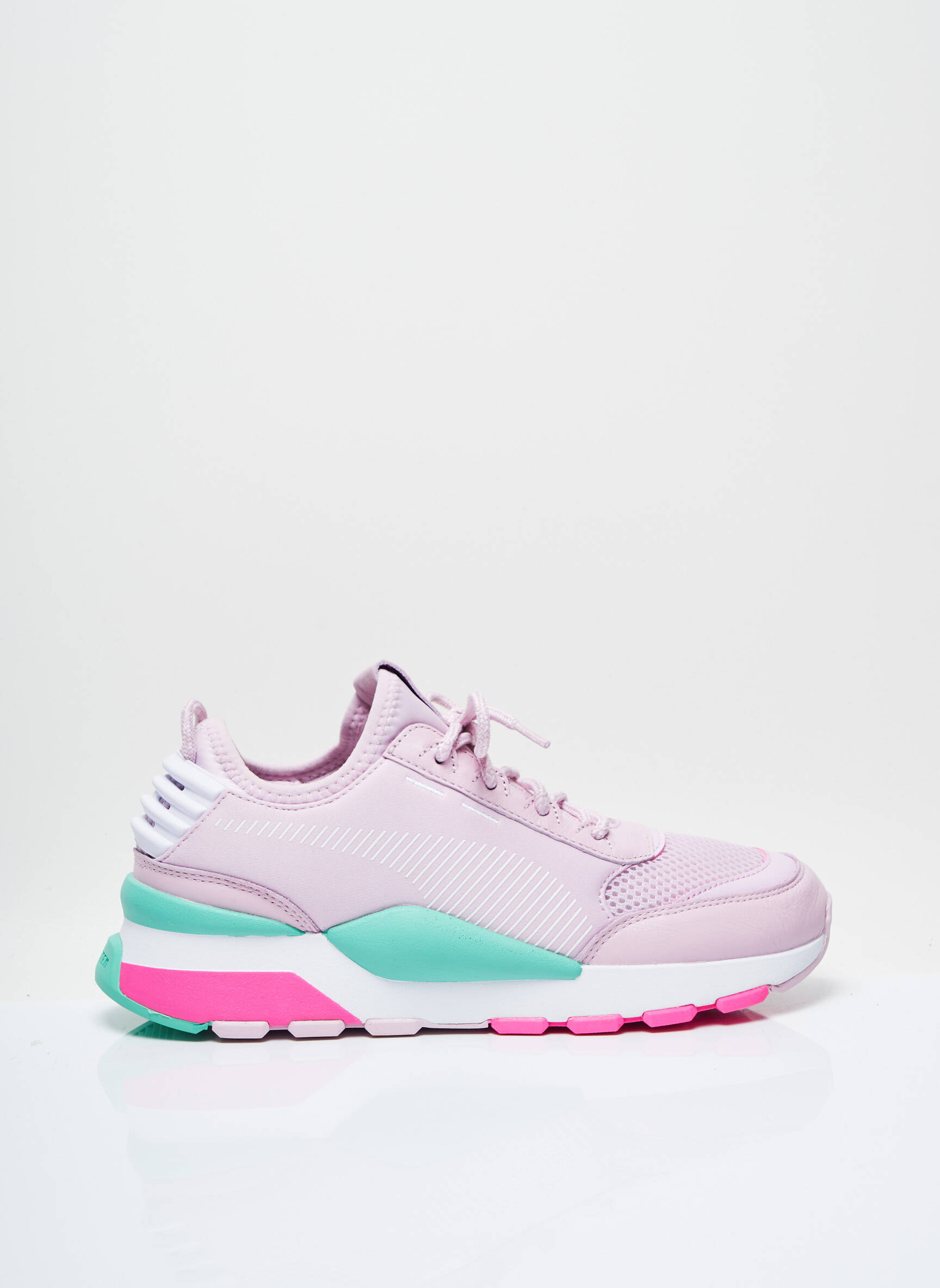 Puma Baskets Femme couleur rose