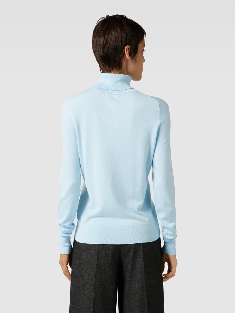 Longsleeve mit Rollkragen in hellblau