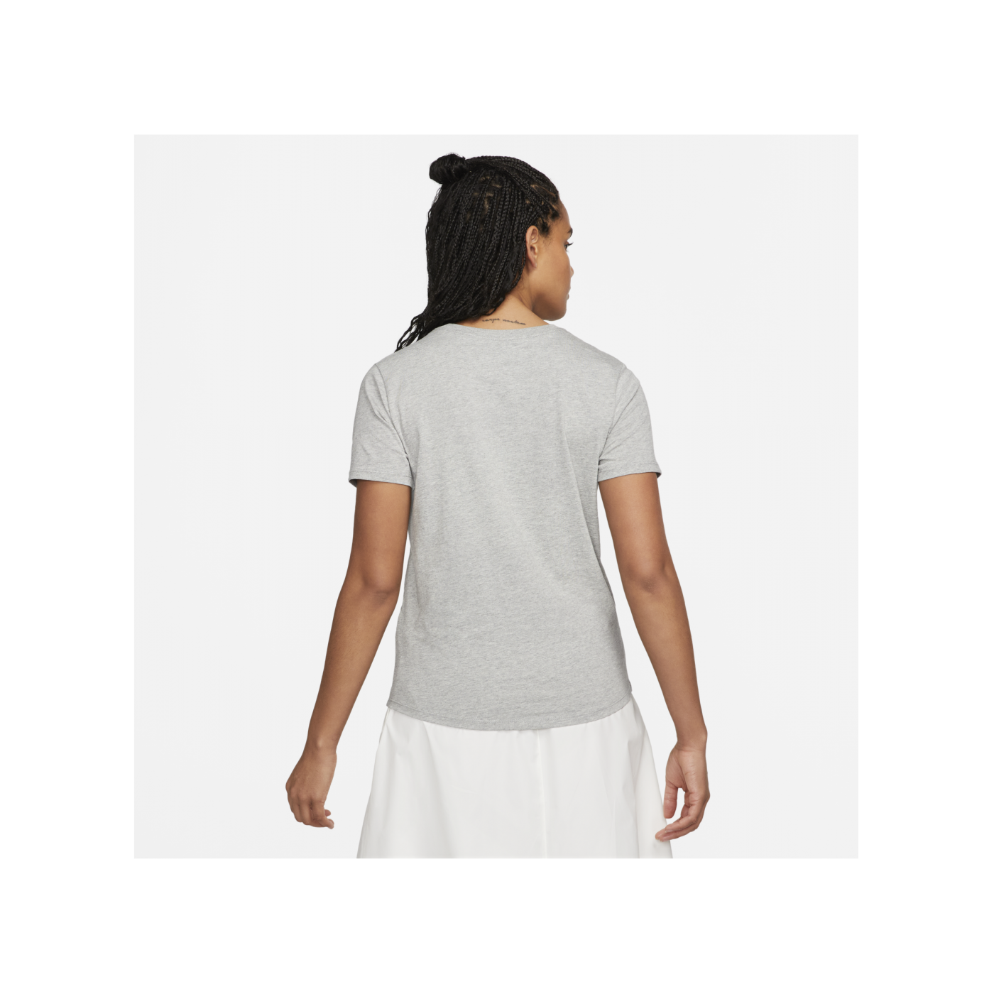 Nike Club Essentials T-Shirt Damen F063