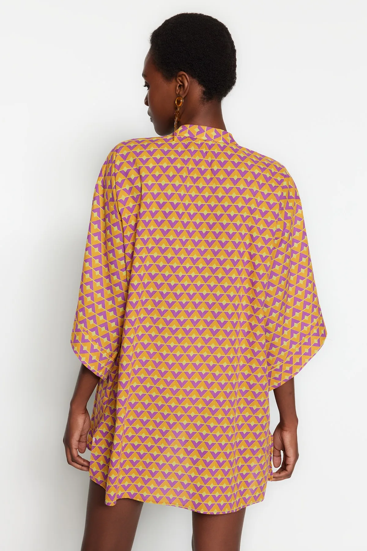 Trendyol Collection  Geometrisch gemustertes Mini-Strandkleid aus 100 % Baumwolle TBESS22EL1438