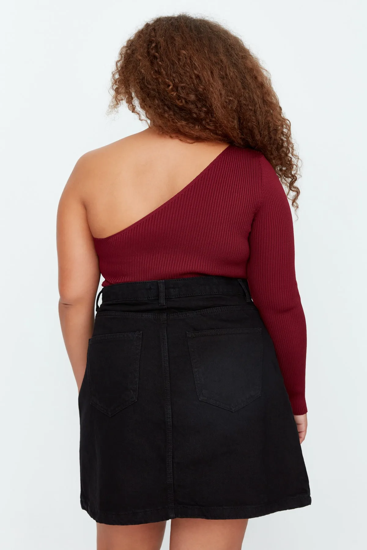 Trendyol Curve  Schwarzer Jeansrock in A-Form mit hoher Taille TBBAW23AZ00042
