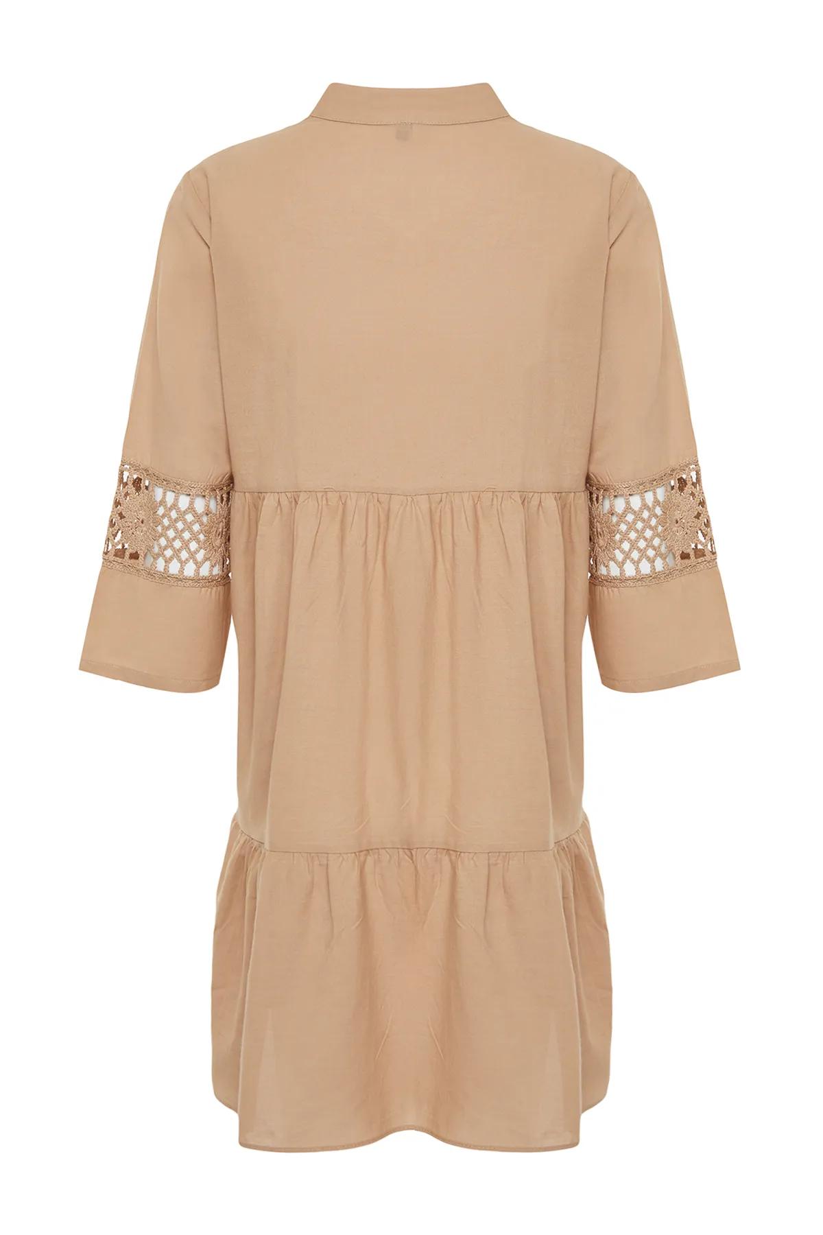 Trendyol Collection  Beigefarbenes Mini-Strandkleid aus 100 % Baumwolle mit gewebter Spitze und Details TBESS20EL0854