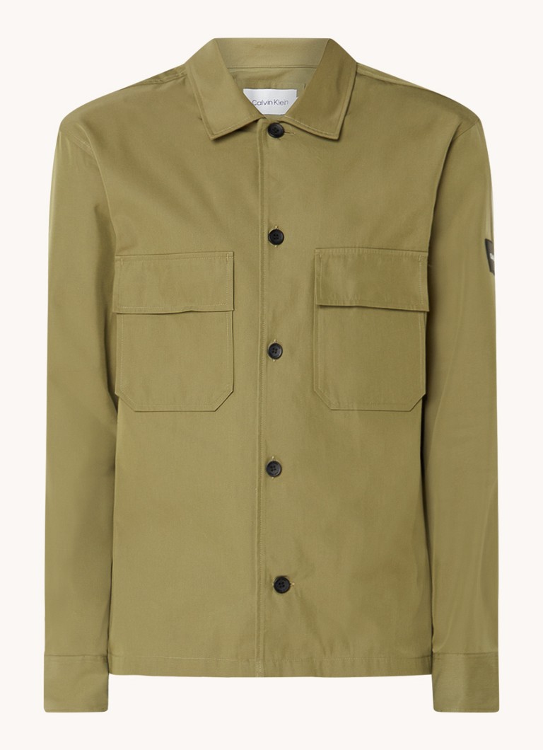 Camicia-giacca Calvin Klein dalla vestibilità classica con tasche sul petto.