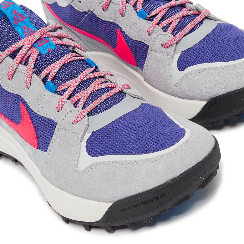 NIKE ACG Lowcate wolf grey/bright crimson-indigo burst