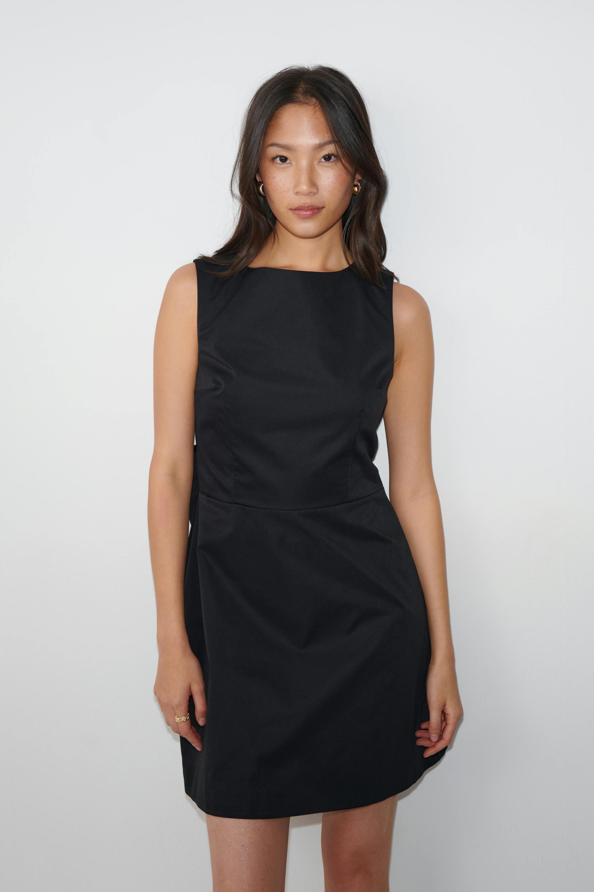 Bow dress