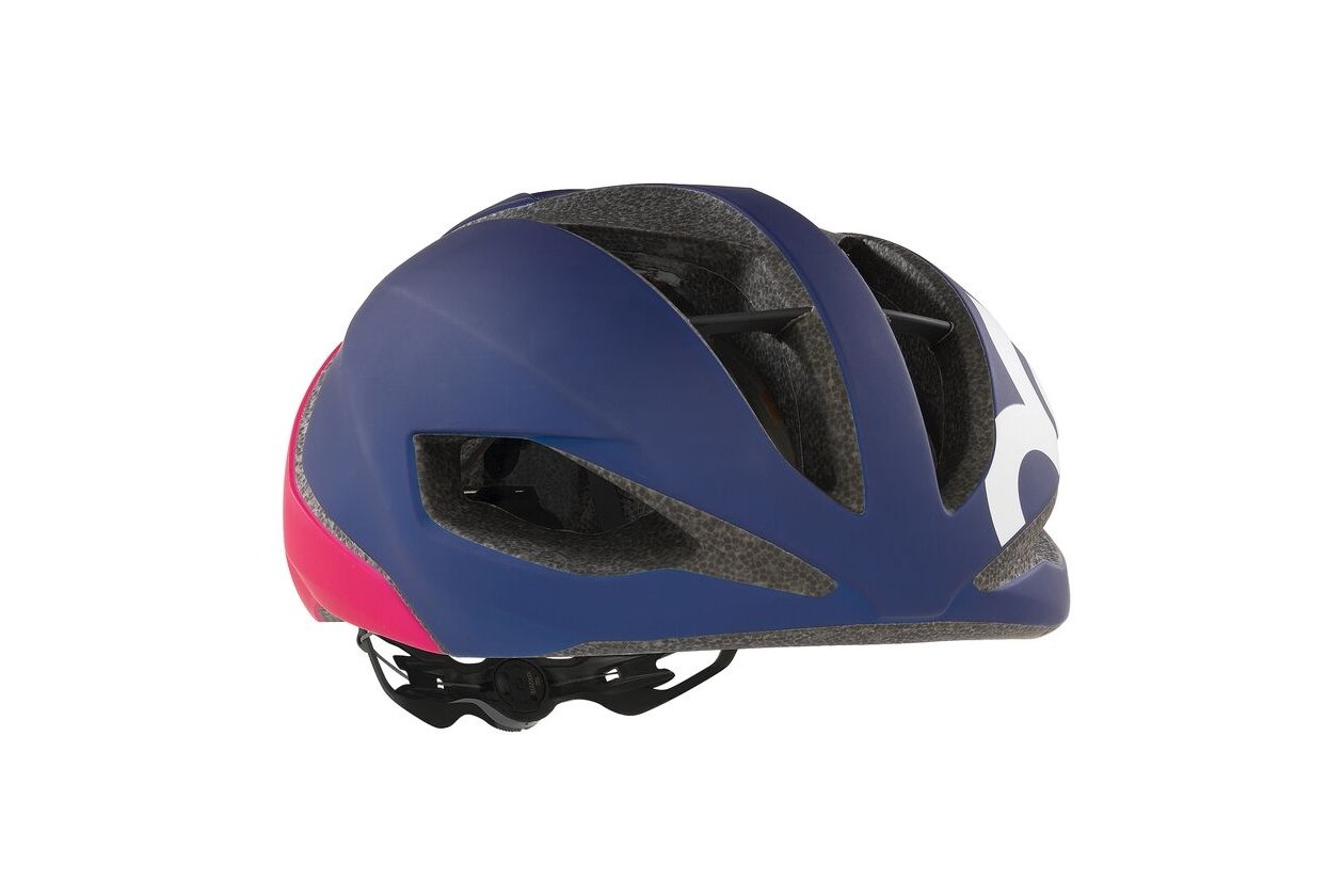 Oakley ARO5
