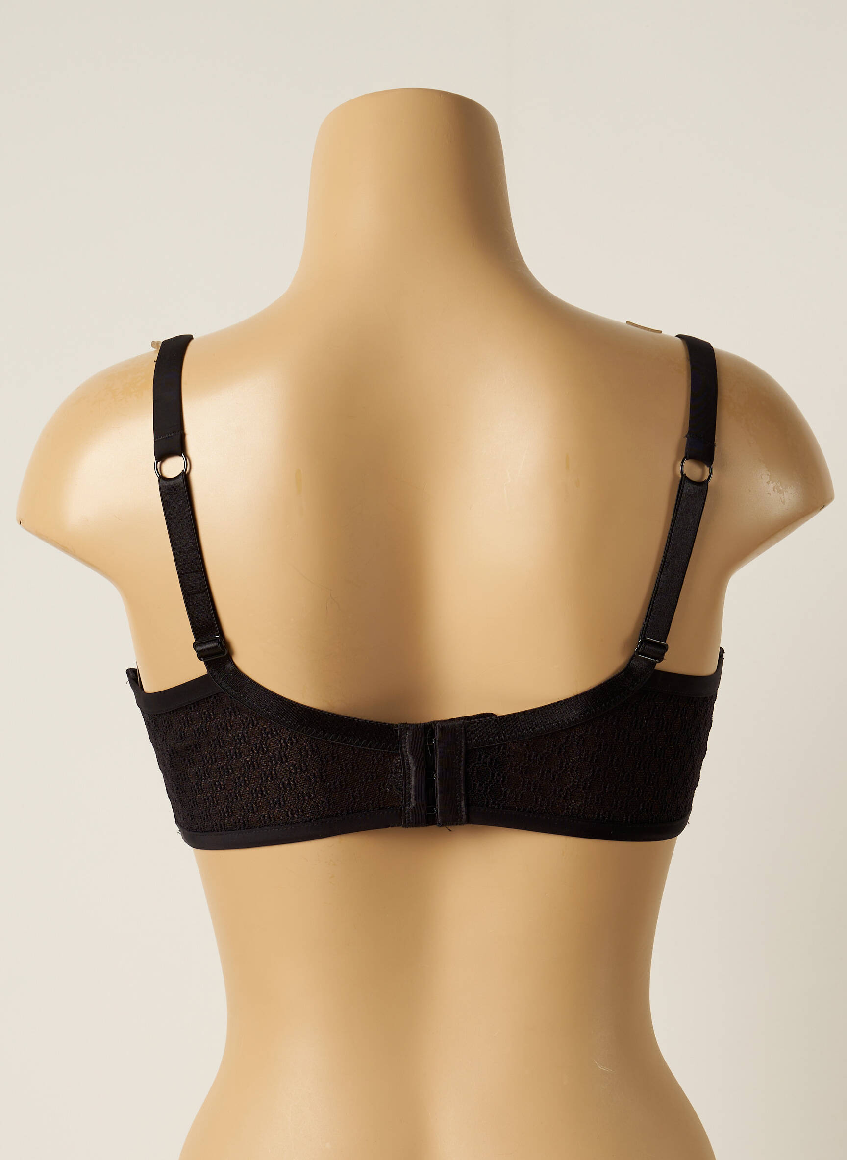 Piege Soutien Gorges Femme couleur noir