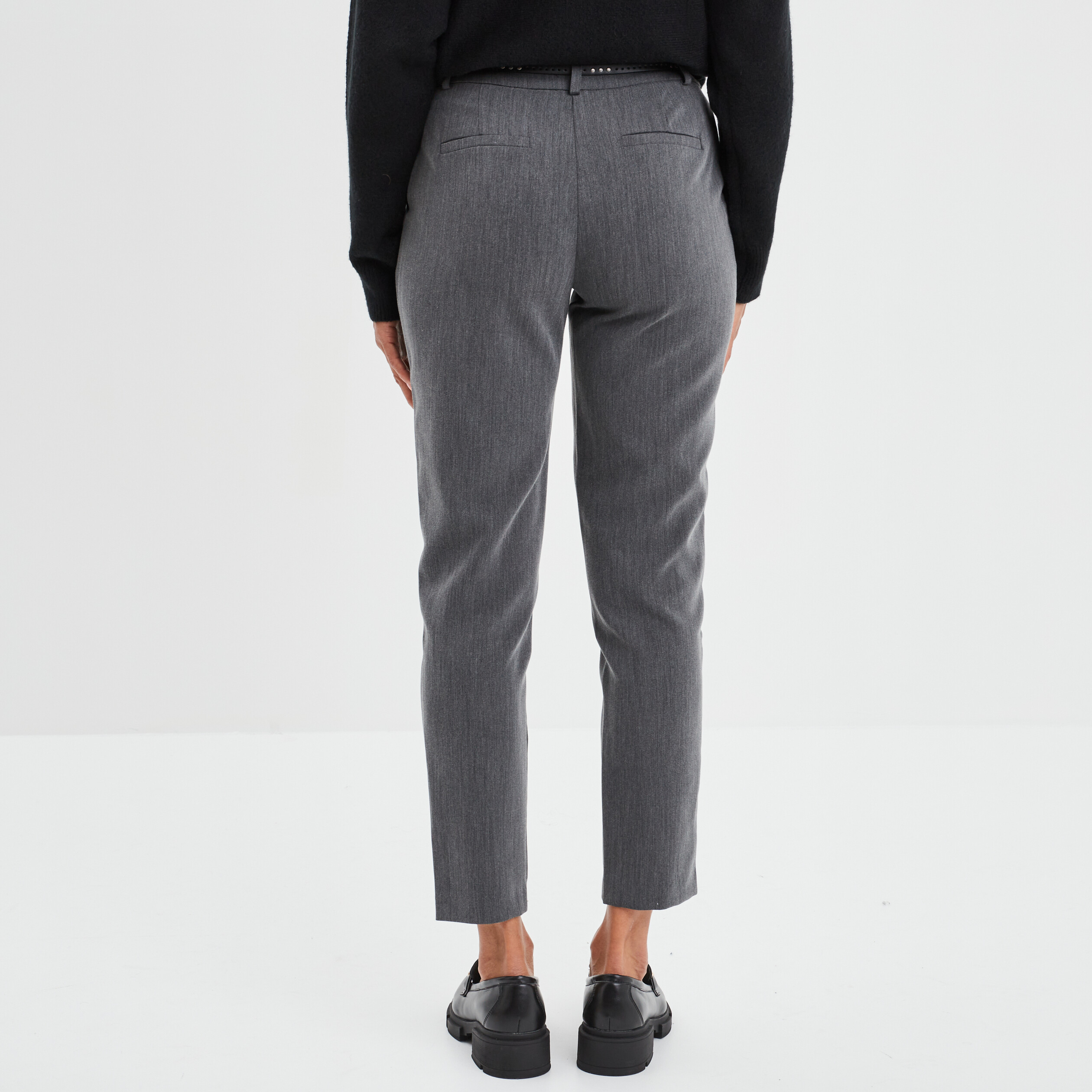 Pantalon carotte ceinturé 7 8ème gris foncé femme | La Halle