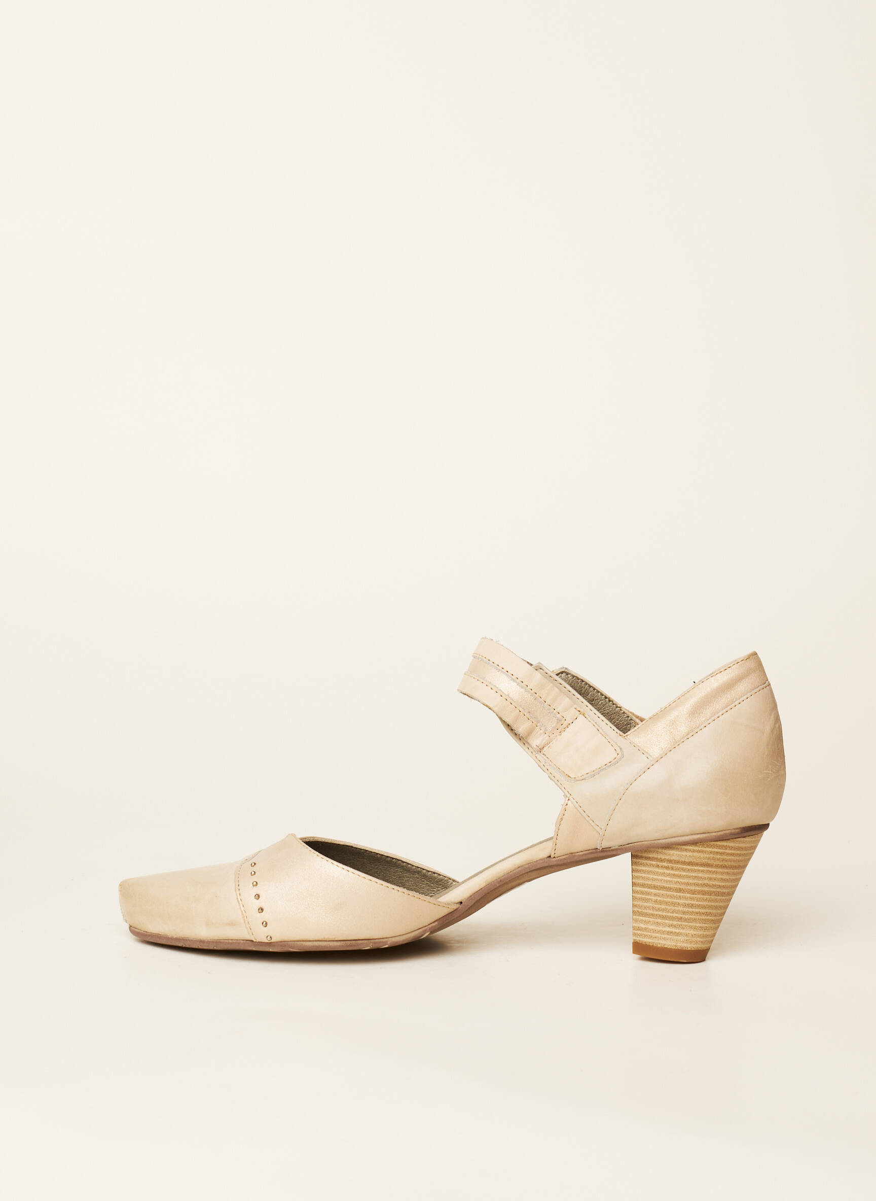 Dorking Sandales Nu Pieds Femme couleur beige