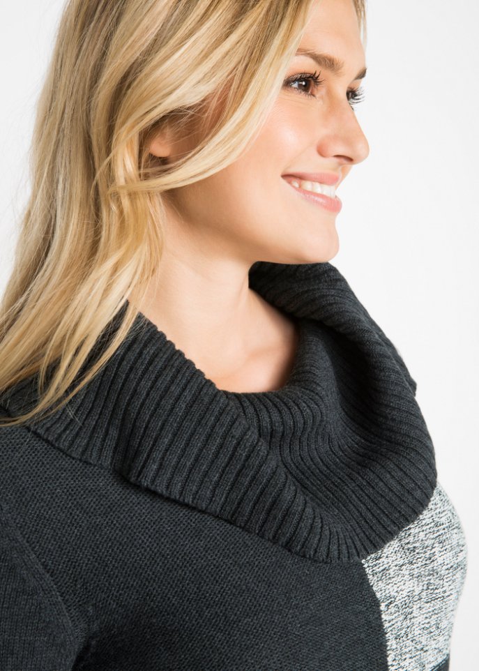 Knieumspielendes Strickkleid, Langarm