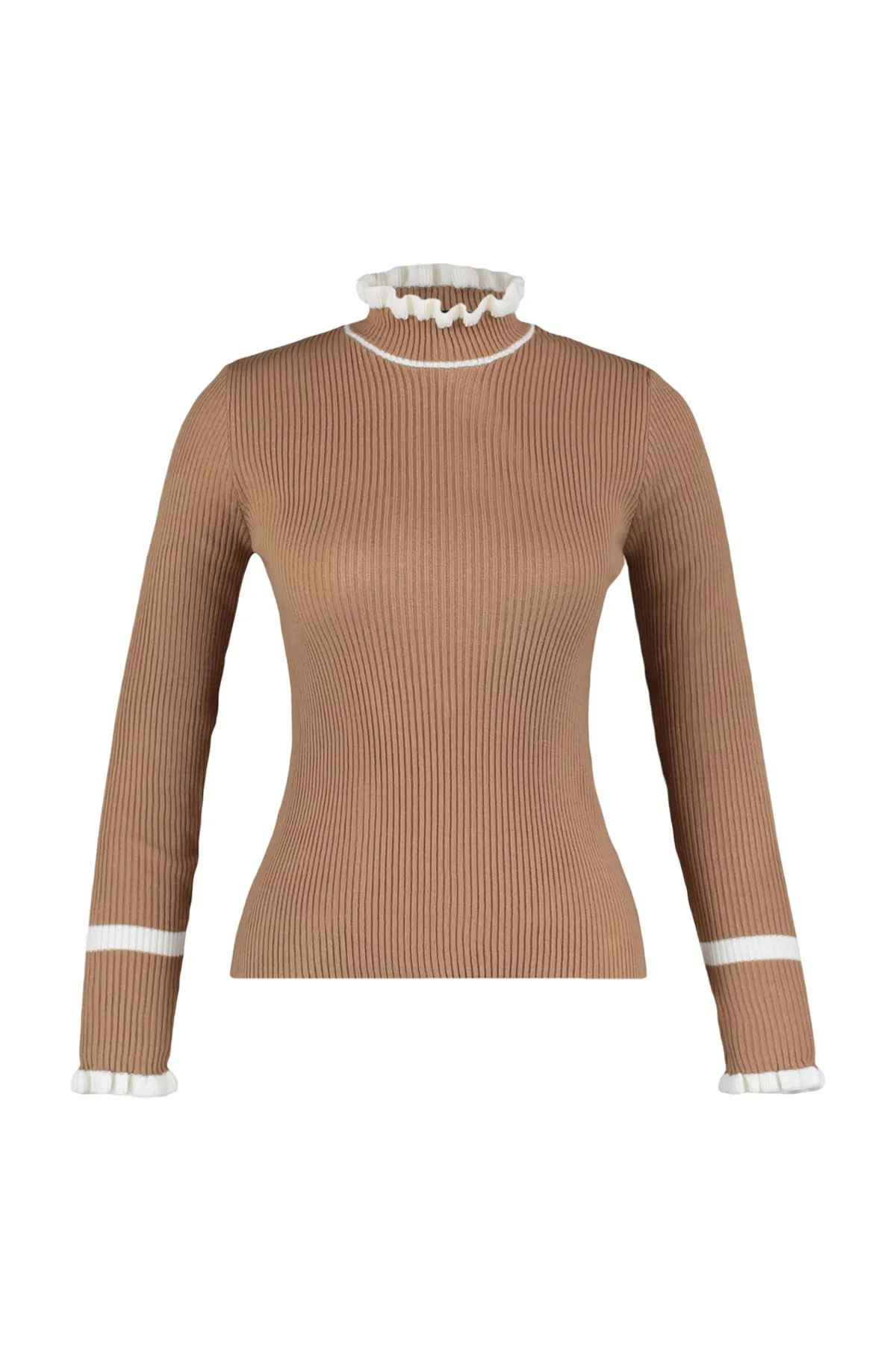 Trendyol Collection  Kamelfarbener Strickpullover mit Blockfarbenmuster TWOAW22KZ1250