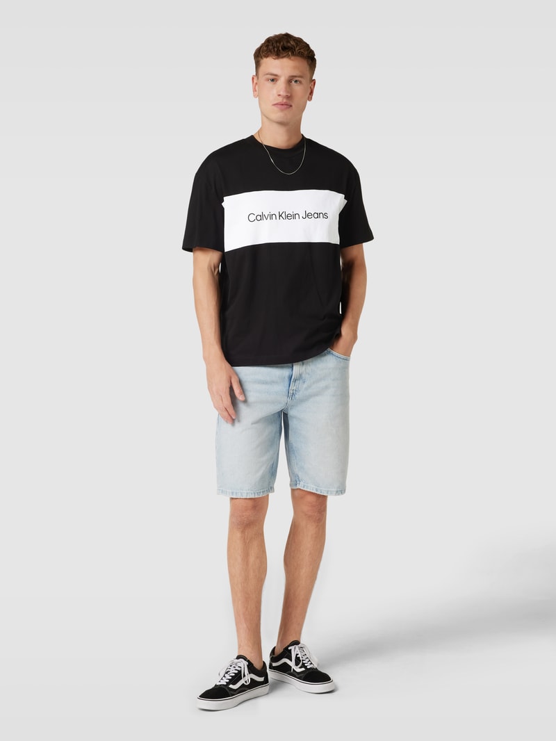 Oversized T-Shirt mit Label-Print Modell 'BLOCKING' in black