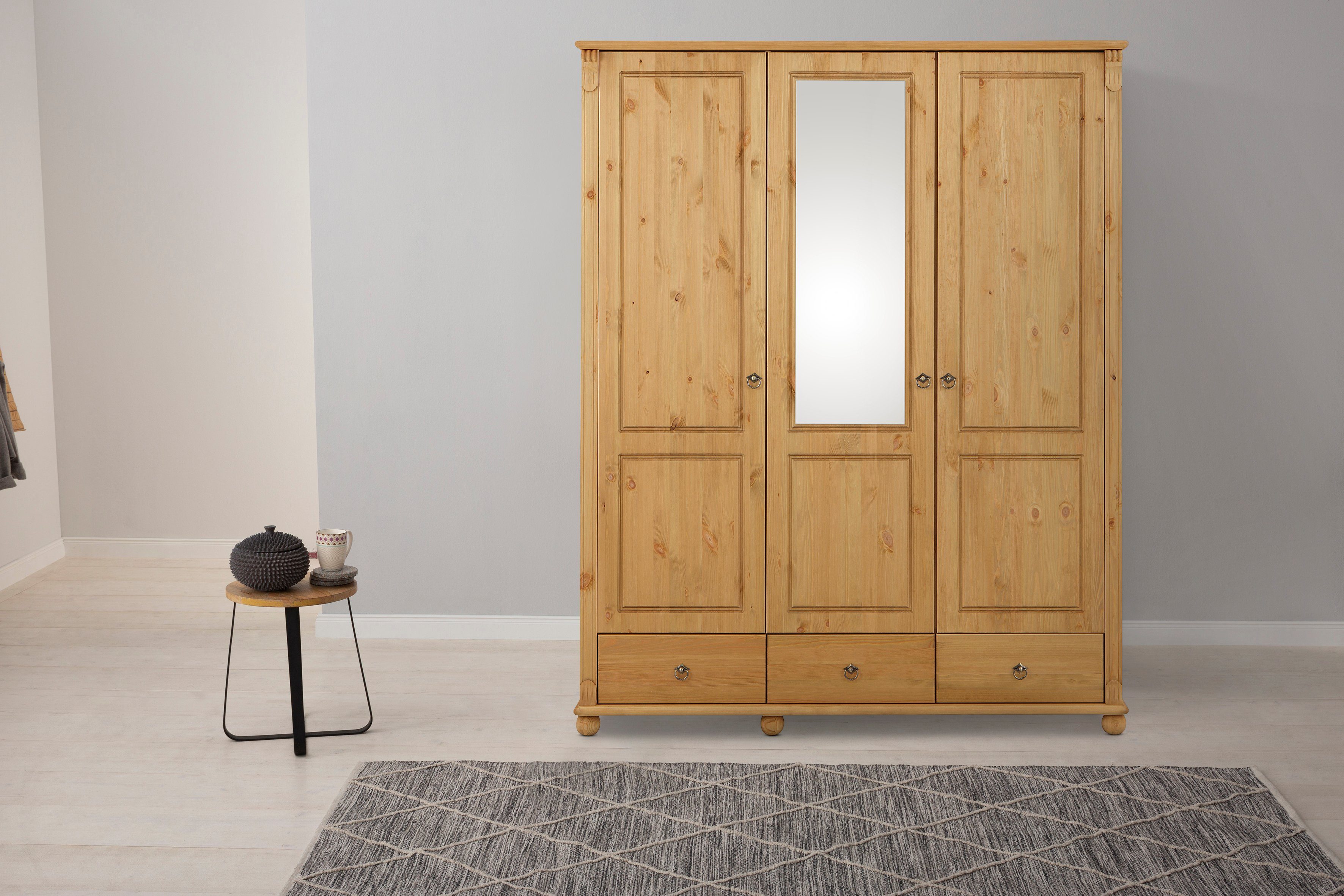 Home affaire Kleiderschrank Tessin Breite 152 cm, Kiefer massiv, inkl. Spiegel