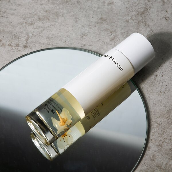 WHAMISA Pear Blossom Single Essence Gesichtswasser
