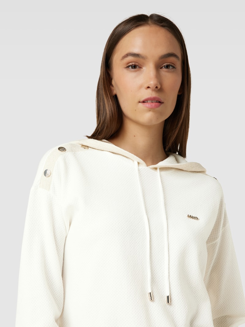 Hoodie mit Zierknöpfen in offwhite