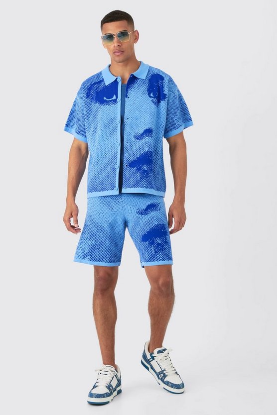 Kastiges Strick-Hemd und Shorts