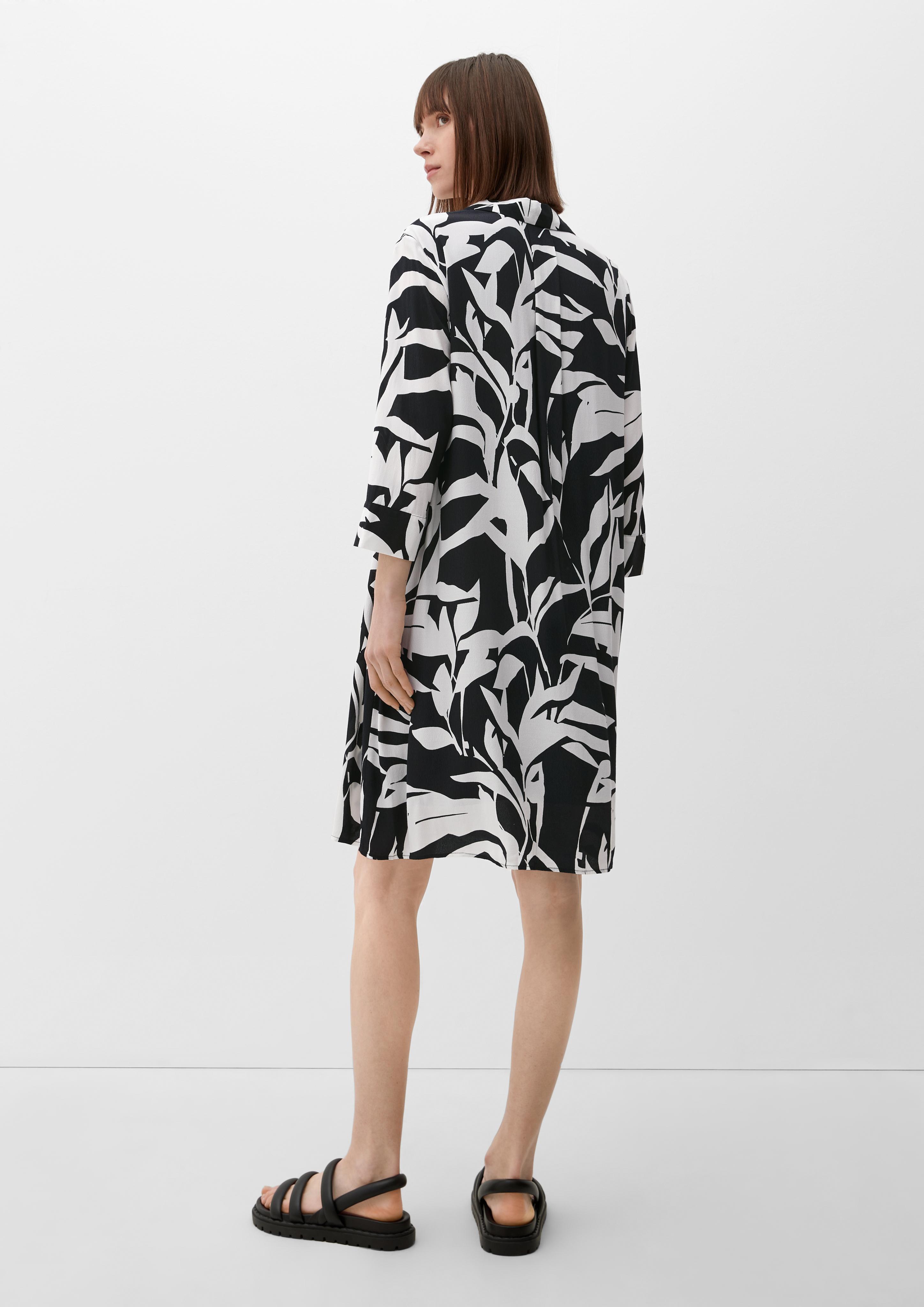 Viskosekleid mit Crêpestruktur  2131927-99A3