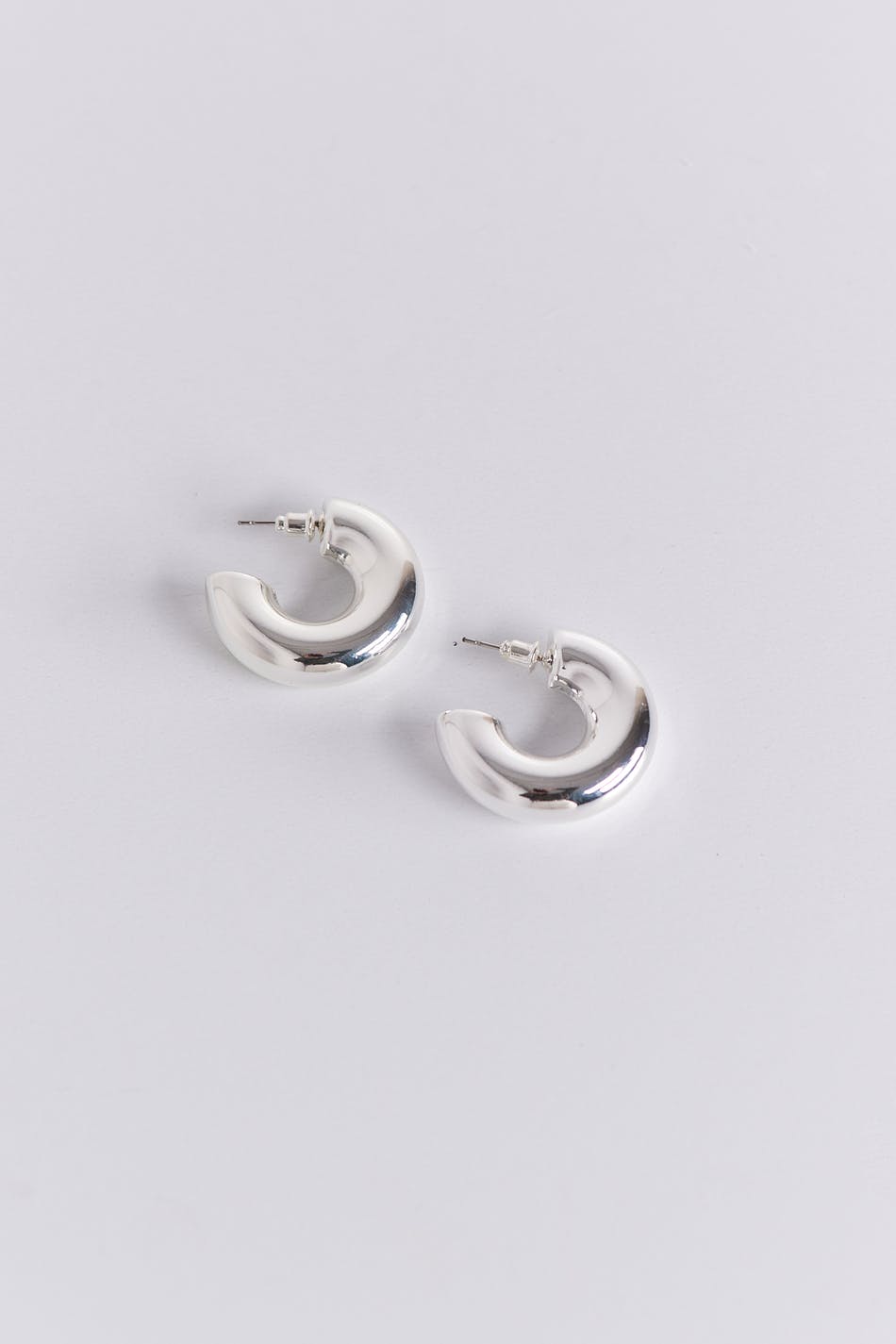 Superchunky hoops earrings