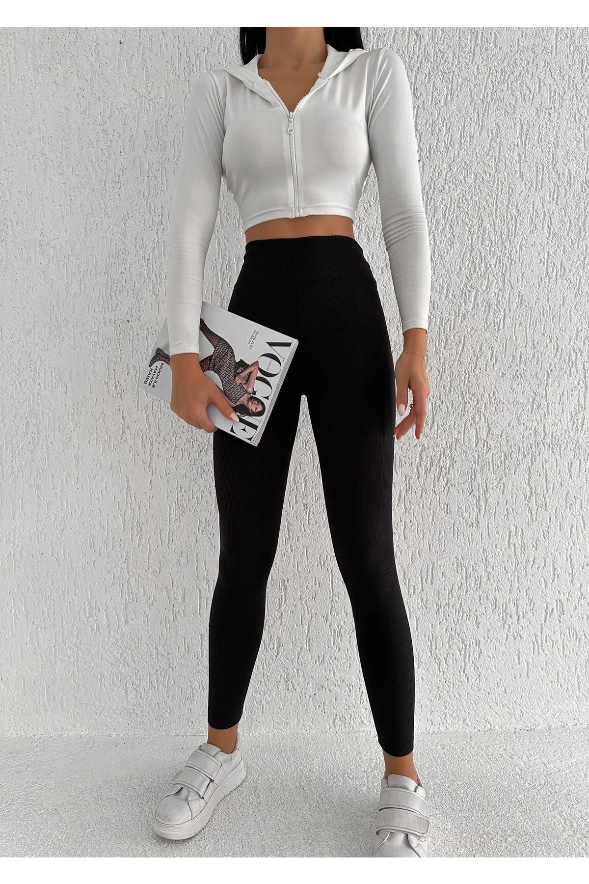 BEJNA  Gerippte Damen-Strumpfhose aus schwarzem Fleece mit hoher Taille