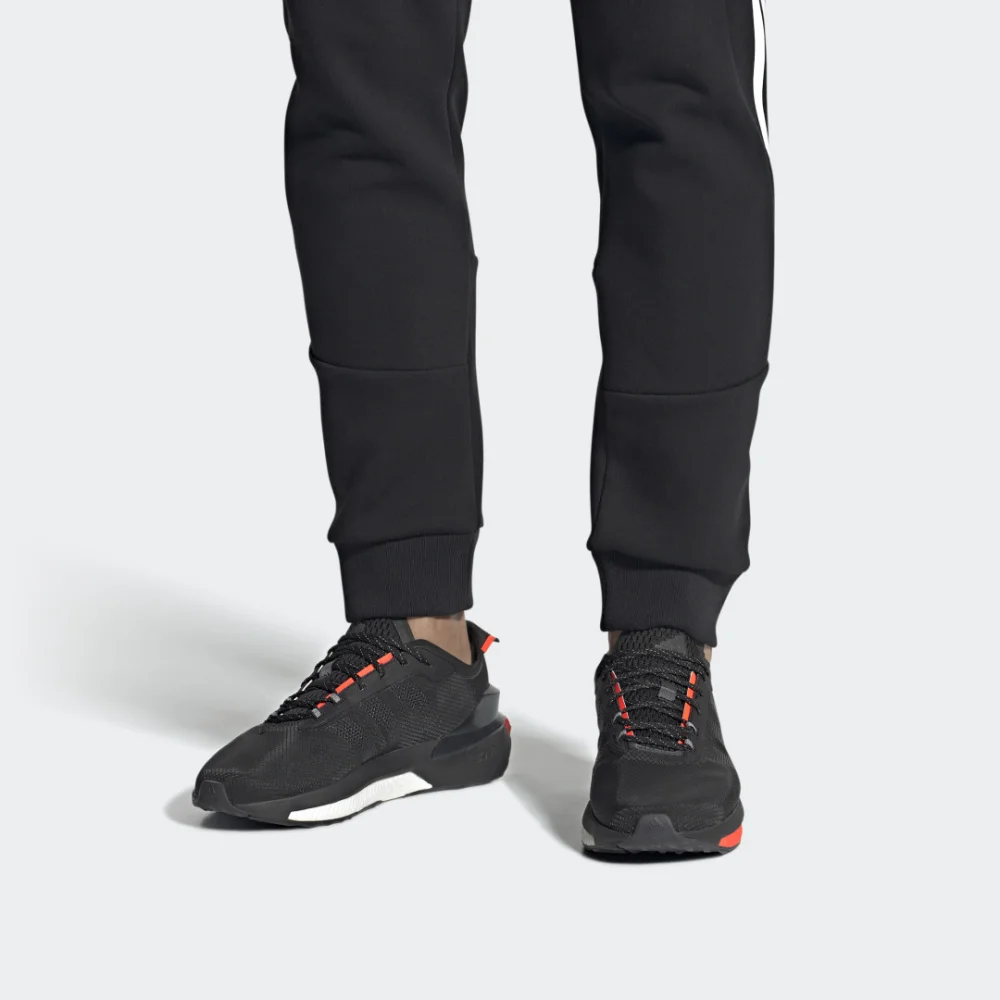 adidas Avryn HP5980 / schwarz