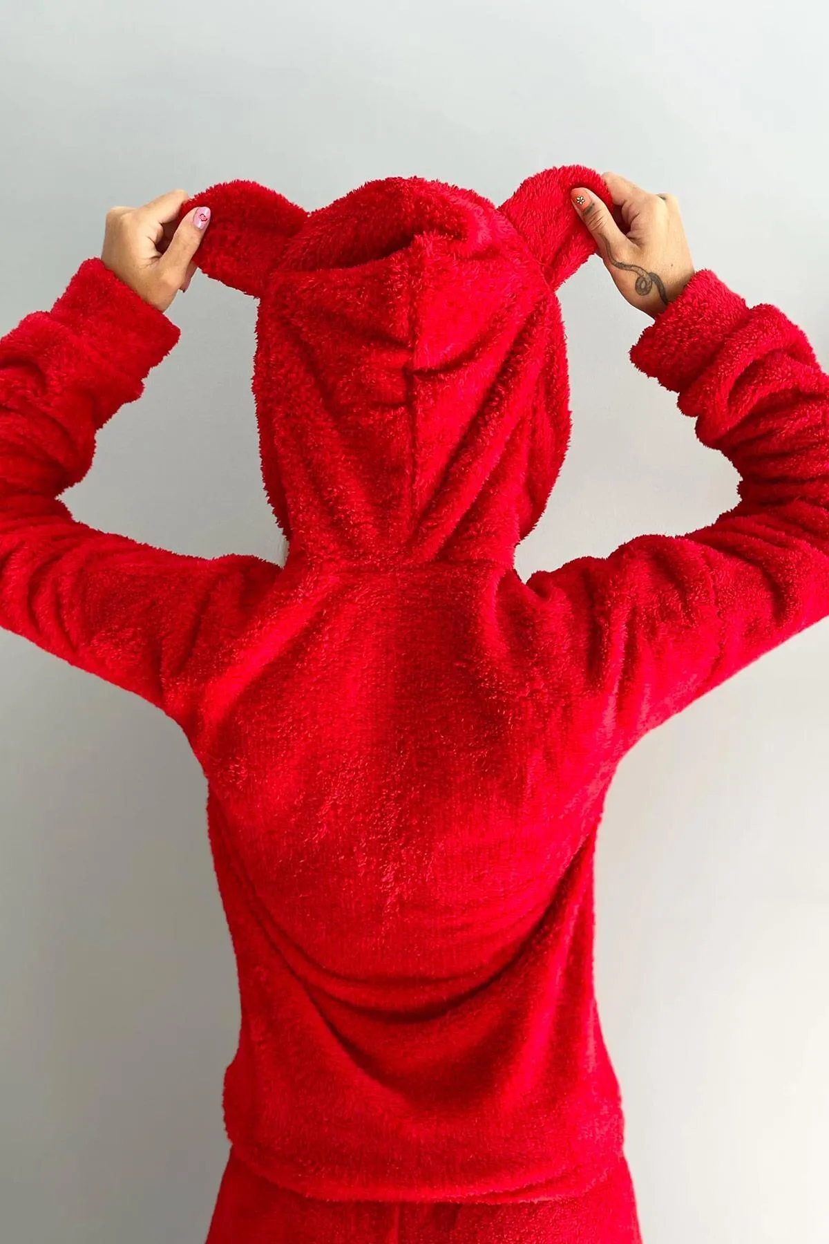 Pijamaevi  Rotes Meow-gemustertes Vollplüsch-Pyjama-Set