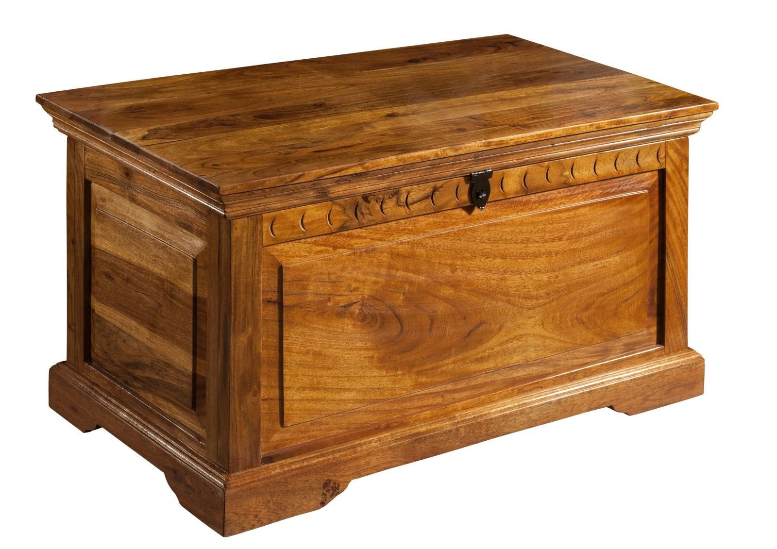Massivmoebel24 Truhe OXFORD (Holztruhe, Holzkiste mit Deckel, Aufbewahrungstruhe für Stauraum aus Massivholz, Urige Truhe im Landhausstil mit viel Stauraum, braun lackiert 90x50x50 Akazie montiert), Klavierbeschläge;Metallleisten mit Noppen;Urtümlich