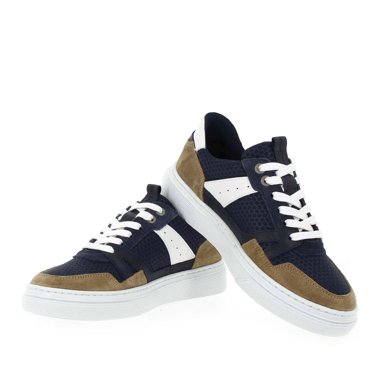 Bullboxer  AOP009E5L_ - Marine Beige