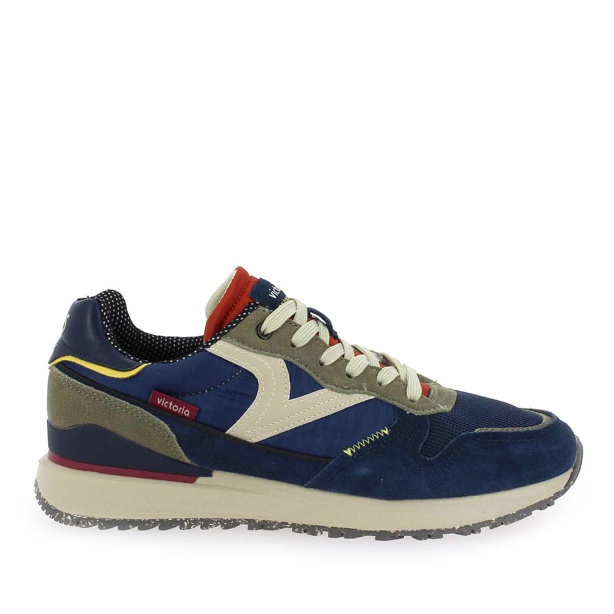 Victoria  8802108 - Marine